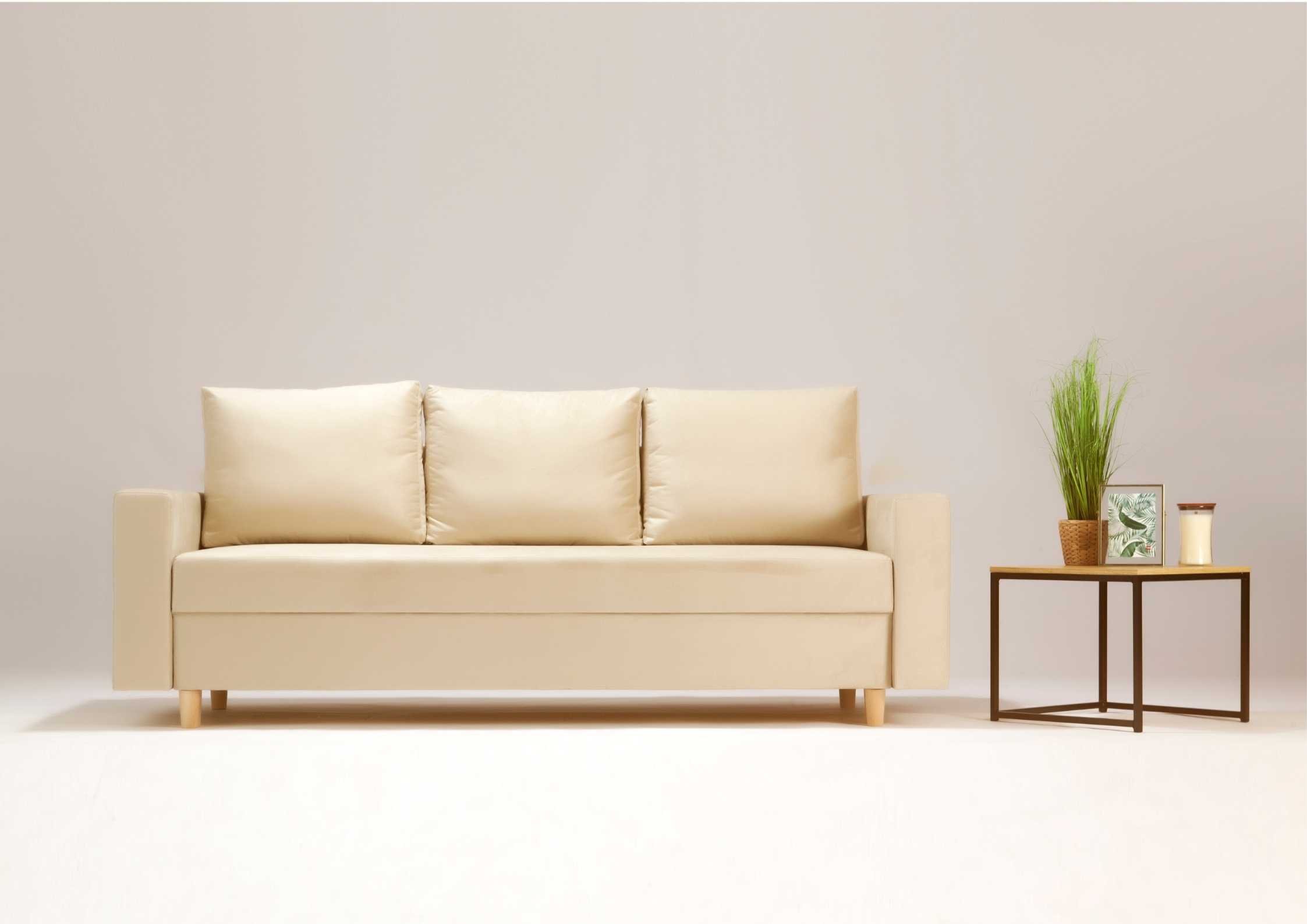 Beżowa skandynawska sofa rozkładana